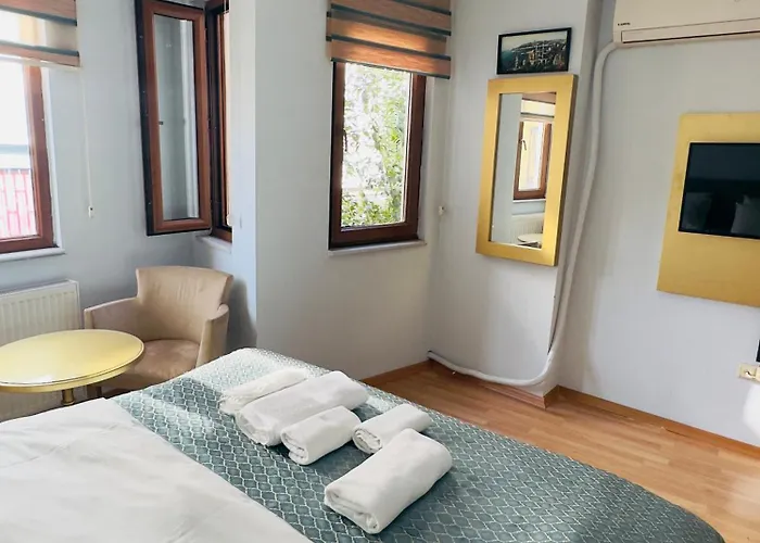 Alojamento de Acomodação e Pequeno-almoço Centre Taksim *