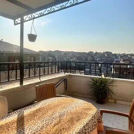 Centre Taksim Couette-café *